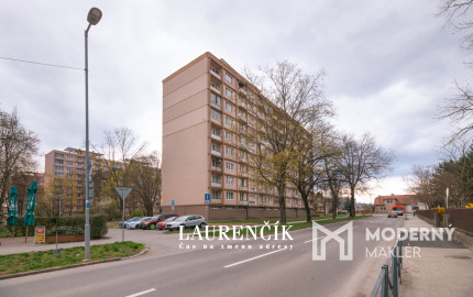 NA PRENÁJOM | 3 - IZBOVÝ BYT V ŠIRŠOM CENTRE TRENČÍNA | PET FRIENDLY