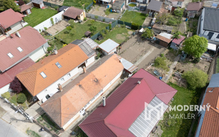 Na predaj čiastočne zariadený rodinný dom v Dolnej Strede