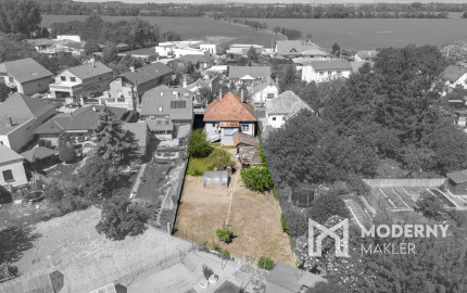 Na predaj 3-izbový tehlový dom s možnosťou nadstavby v Šamoríne