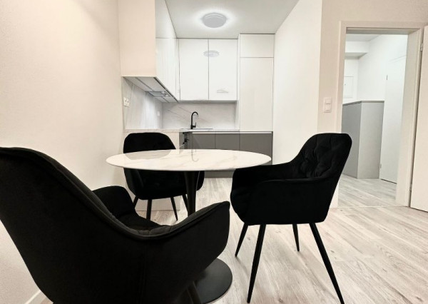 Nový 2 izbový byt Halalovka, s vlastným parkovacím miestom