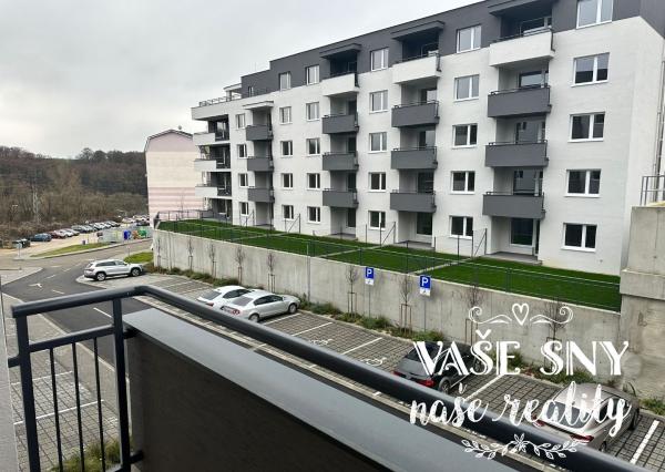 Nový 2 izbový byt Halalovka, s vlastným parkovacím miestom