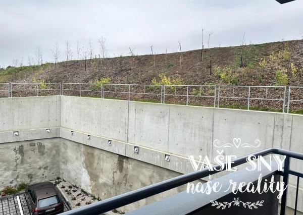 Nový 2 izbový byt Halalovka, s vlastným parkovacím miestom