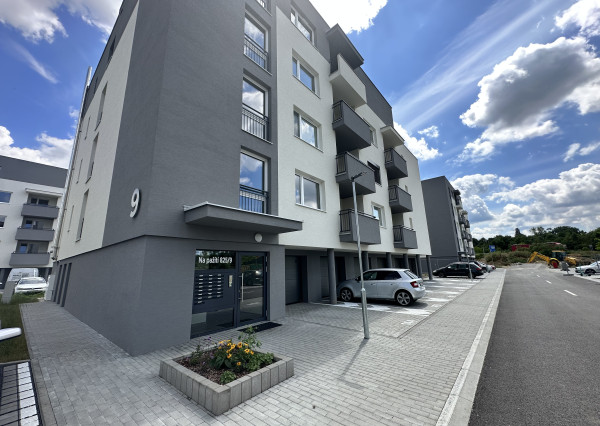 Prenájom luxusného 4izbového bytu s terasou