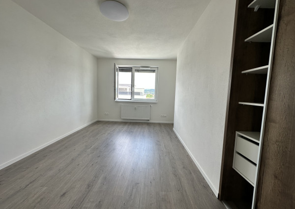 Prenájom luxusného 4izbového bytu s terasou