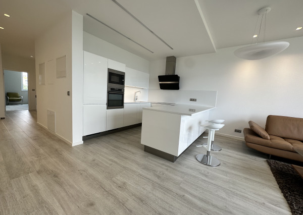 Nadštandardný 3 izbový, kompletne zariadený byt Saratovská, Trenčín