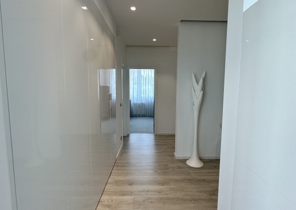 LUXUSNÝ 4 IZBOVÝ, KOMPLETNE ZARIADENÝ BYT, SARATOVSKÁ, TRENČÍN