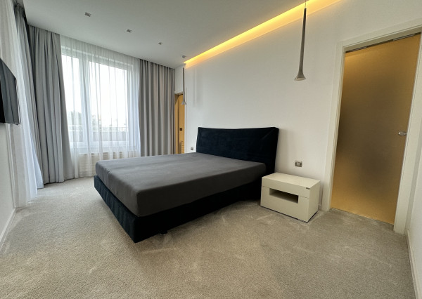 LUXUSNÝ 4 IZBOVÝ, KOMPLETNE ZARIADENÝ BYT, SARATOVSKÁ, TRENČÍN