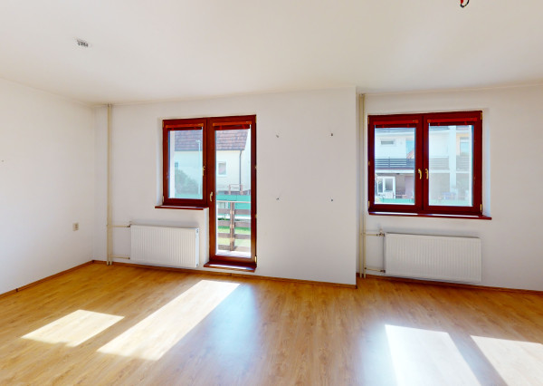 Veľký rodinný dom v pešej dostupnosti do centra mesta v Trenčíne