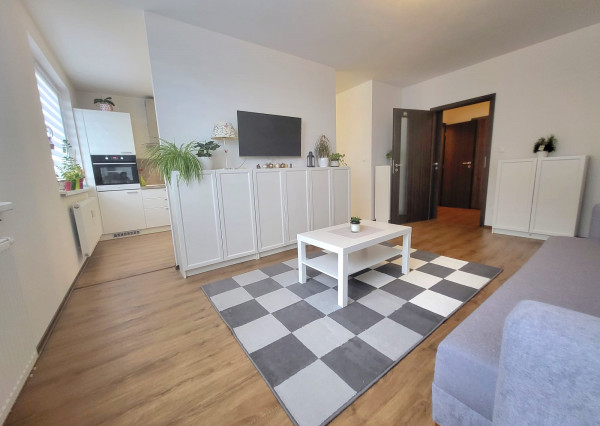 PREDANÝ 2 IZBOVÝ, 65 m2 BYT NA LIPTOVSKEJ ULICI V TRENČÍNE