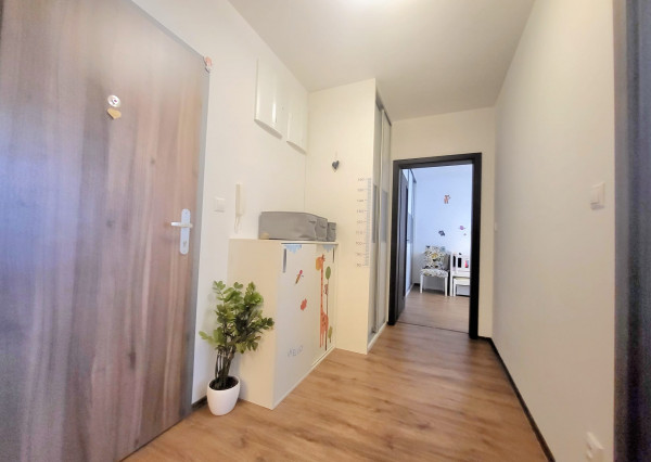 PREDANÝ 2 IZBOVÝ, 65 m2 BYT NA LIPTOVSKEJ ULICI V TRENČÍNE