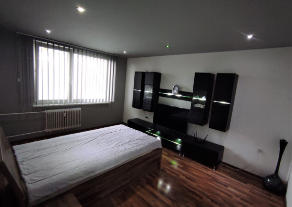 Zrekonštruovaný 3-izbový byt vo výbornej lokalite Nového Mesta nad Váhom