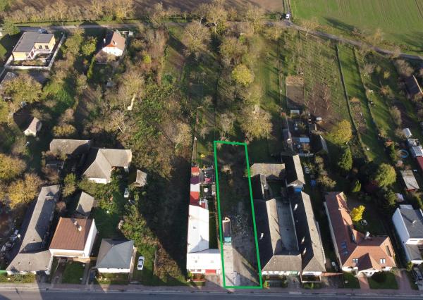 Pozemok s rozlohou 1060 m2 pre výstavbu rodinného domu