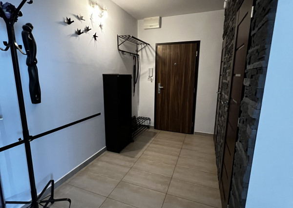 Prerobený 2 izbový byt v Trenčíne, Lavičková ulica, bezproblémové parkovanie