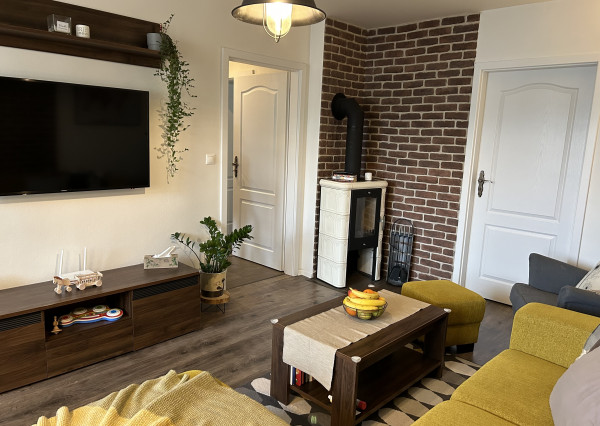 PREDANÝ !!! 3-izbový byt s vlastnou záhradou