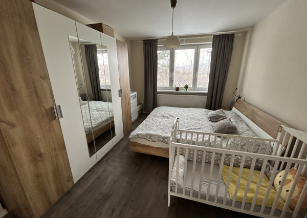 PREDANÝ !!! 3-izbový byt s vlastnou záhradou