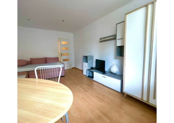 Prenájom 1 izbového bytu, Juh, Trenčín