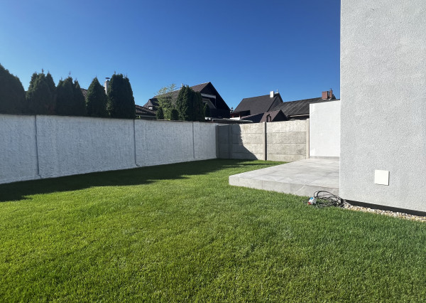 Na predaj novostavba RD s pekným pozemkom v Gabčíkove