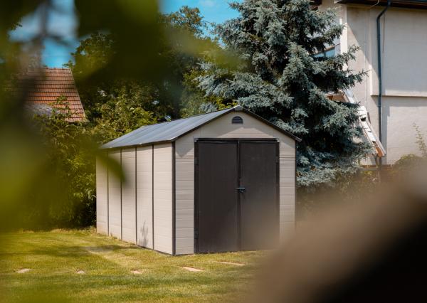 Drevenica, novostavba v obci Cimenná, v srdci prírody