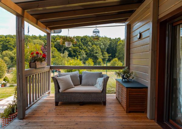 Drevenica, novostavba v obci Cimenná, v srdci prírody