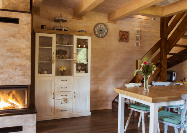 Drevenica, novostavba v obci Cimenná, v srdci prírody