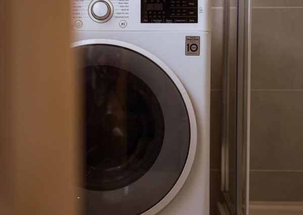 Drevenica, novostavba v obci Cimenná, v srdci prírody