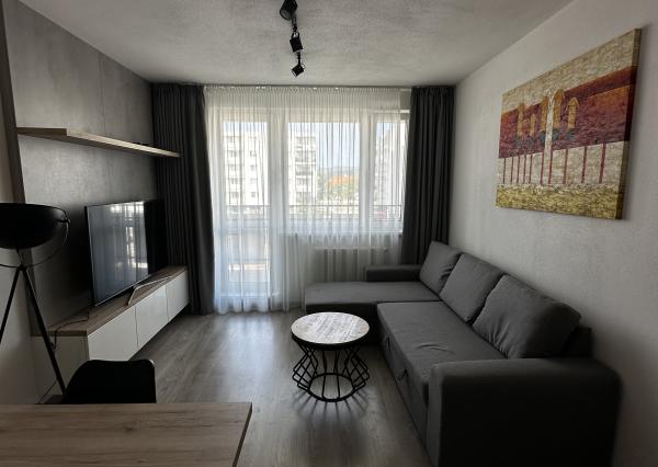 Prenájom zariadeného 2 izbového bytu, Zlatovská ulica