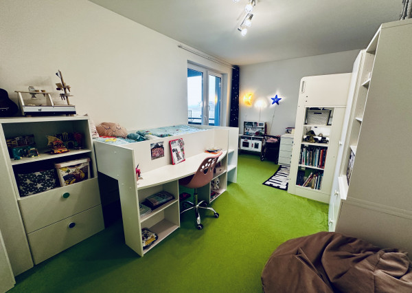 Predaj útulného zariadeného 3-izb. bytu s veľkou terasou