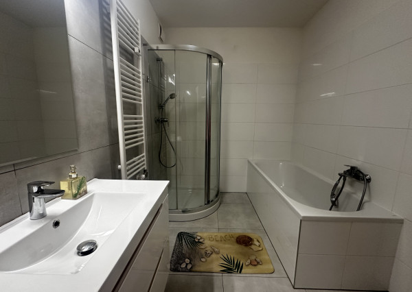 Predaj útulného zariadeného 3-izb. bytu s veľkou terasou