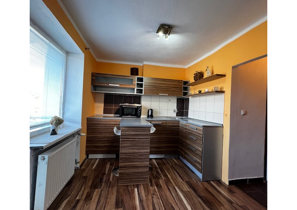 Na prenájom zariadený 1izb byt na Hurbanovej ul. v Trenčíne.