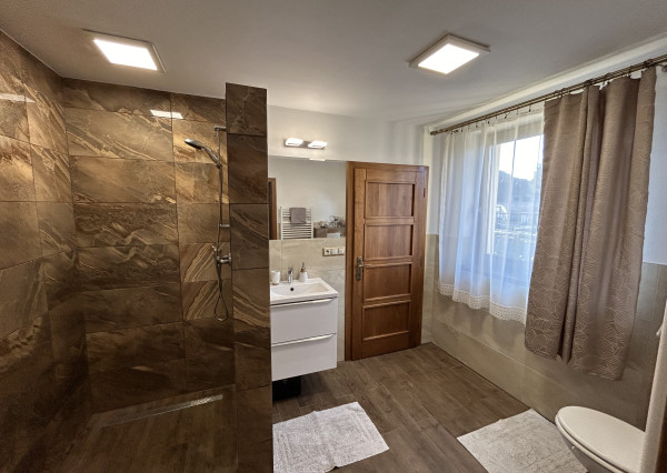 Na predaj moderný rodinný dom v Bzinciach pod Javorinou