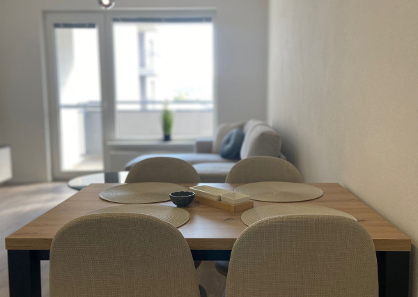 Krásne zariadený dvojizbový byt na ulici Hanzlíkovská