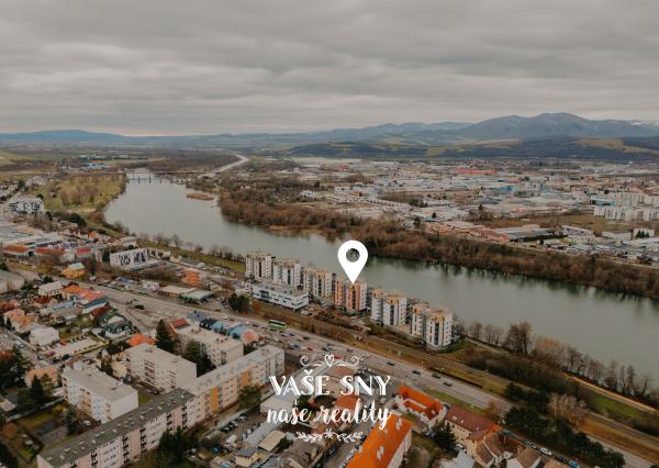 Prenájom 4izb bytu v centre Trenčína s terasou a parkovaním.