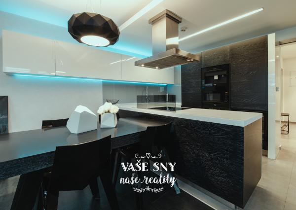 Prenájom 4izb bytu v centre Trenčína s terasou a parkovaním.