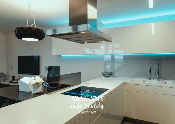 Prenájom 4izb bytu v centre Trenčína s terasou a parkovaním.