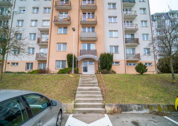 REZERVOVANÉ: Na predaj príjemná garsónka v Trenčíne