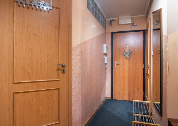 Na prenájom priestranný 3-izbový byt vo vyhľadávanej časti Ružinova