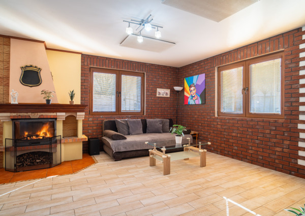 Na predaj záhradná chata vhodná na celoročné bývanie v obci Kuchyňa