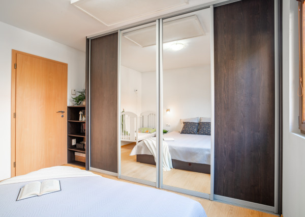 Na predaj záhradná chata vhodná na celoročné bývanie v obci Kuchyňa