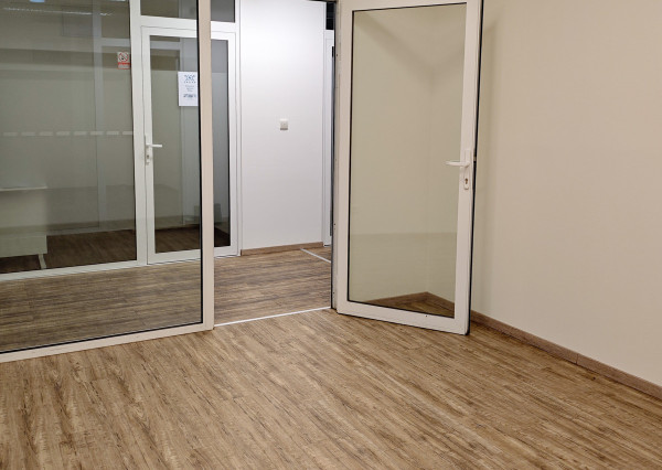 Na prenájom zrekonštruovaný obchodný priestor v centre Malaciek