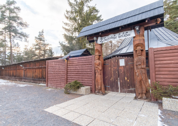 Na predaj jedinečná Zbojnícka koliba s bohatou históriou v Starej Lesnej