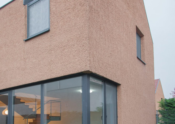 Na predaj exkluzívny 4-izbový rodinný dom priamo pod Devínom