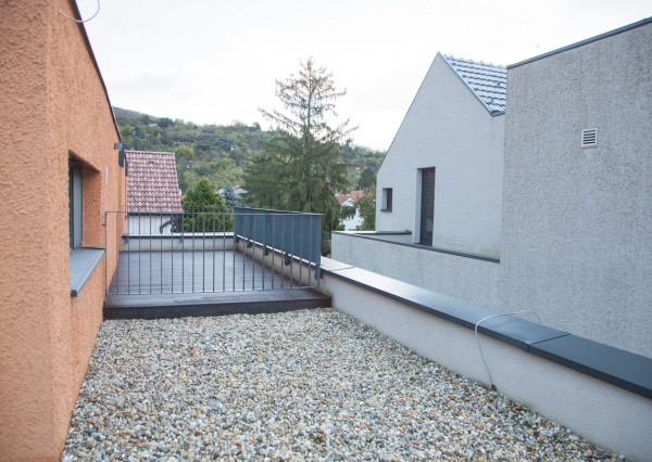 Na predaj exkluzívny 4-izbový rodinný dom priamo pod Devínom