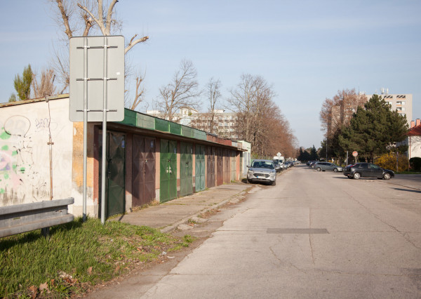 Na predaj murovaná garáž v radovej zástavbe vo Vlčom Hrdle