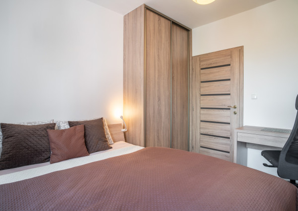 Na predaj dobre dispozične riešený 3-izbový byt vo vyhľadávanej lokalite Karlovej Vsi