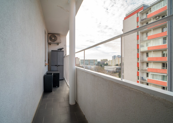 Na predaj dobre dispozične riešený 3-izbový byt vo vyhľadávanej lokalite Karlovej Vsi