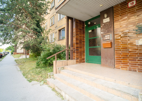 Na predaj príjemný 2-izbový byt s loggiou v Košiciach