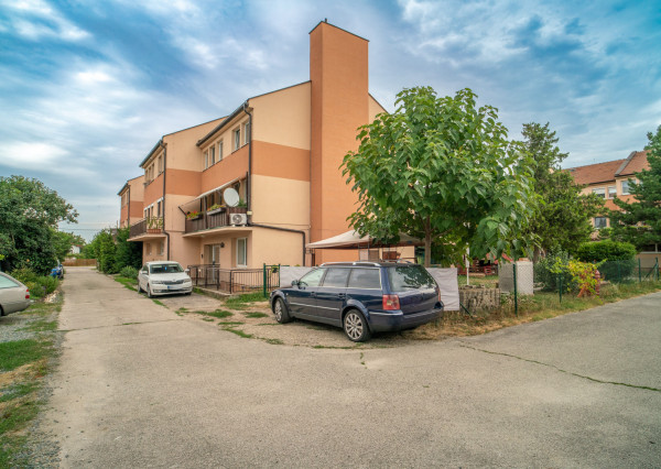 Na predaj 3-izbový byt v pokojnej lokalite Mostu pri Bratislave