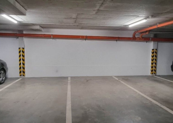 Na predaj garážové parkovacie státie v centre Malaciek