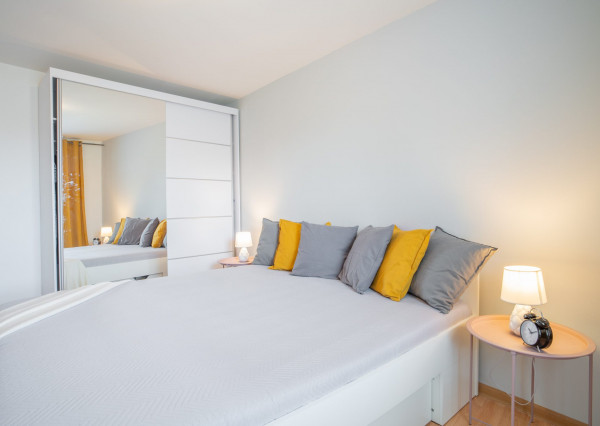 Na predaj priestranný 6-izbový rodinný dom v obci Hrnčiarovce nad Parnou