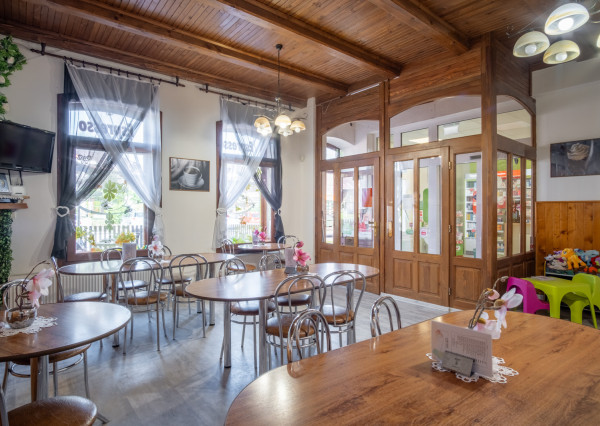 Na predaj komerčná budova v centre mesta Spišská Stará Ves so skvelým investičným potenciálom